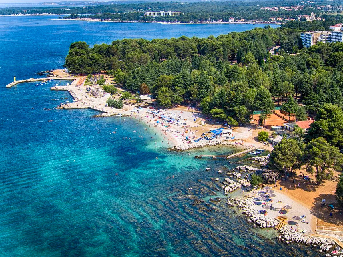 Atmosfera del lungomare di Porec